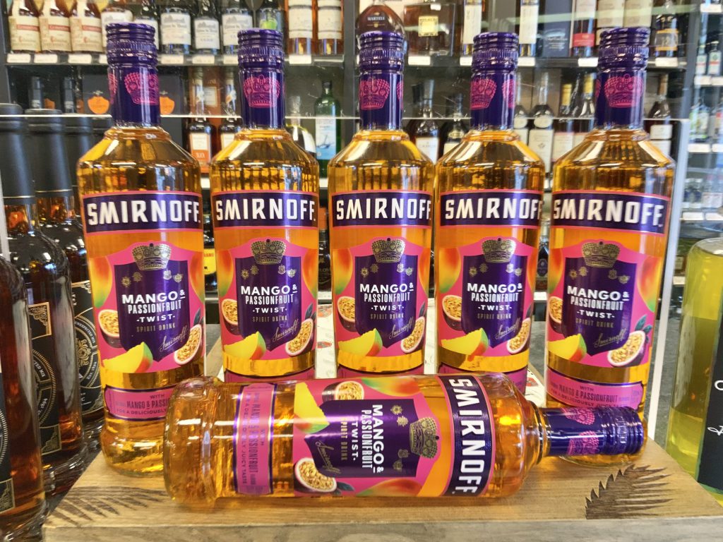 nieuw slijterij bij marcel Smirnoff Mango Passionfruit